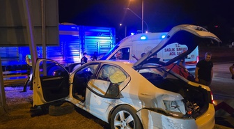 Bingöl'de tır ile otomobilin çarpıştığı kazada 5 kişi yaralandı