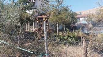 Çorum'da bahçesindeki kuru otları yakarken alevlerin arasında kalan kişi öldü
