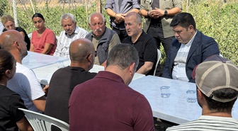 Elazığ Valisi Hatipoğlu silahla öldürülen çiftin yakınlarına taziye ziyaretinde bulundu: