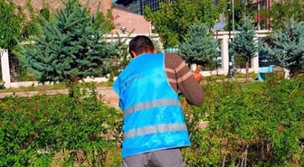 Patnos’ta denetimli serbestlik yükümlülerinden camilerde temizlik çalışması