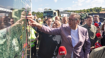Sırbistan Cumhurbaşkanı Vucic, Çinli şirketin inşa ettiği otoyol projesinde incelemelerde bulundu