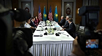 Tokayev, Trump’ın özel temsilcisi Gor ile görüştü