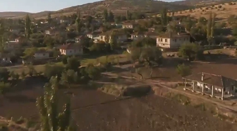 Ümit Özdağ'dan eğitim öğretim yılı mesajı: 'Derslerinizi, öğretmenlerinizin uyarılarını ve anne-babalarınızın isteklerini dikkate alın'