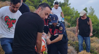 Antalya'da doğa yürüyüşünde düşerek yaralanan turist kurtarıldı