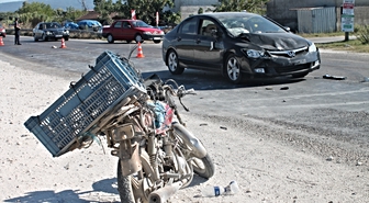 Balıkesir'de otomobil ile çarpışan motosikletin sürücüsü öldü
