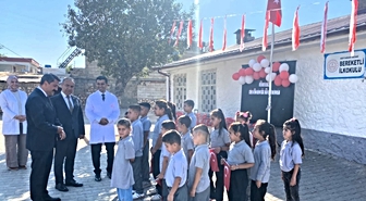 Besni’de öğrenciler ilk ders heyecanını yaşadı