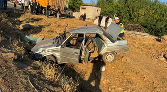 Bingöl’de şarampole devrilen otomobildeki 4 kişi yaralandı