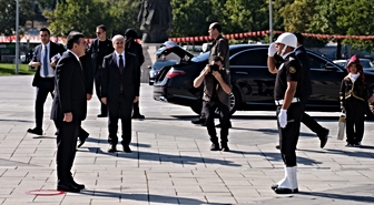 Cevdet Yılmaz: Sosyal medya aslında bizleri yalnızlaştıran, toplumdan koparan bir medya