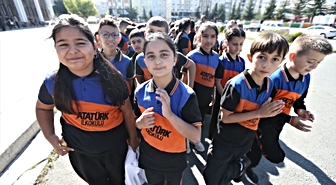 Doğu Anadolu'daki illerde eğitim öğretim yılı dolayısıyla törenler düzenlendi
