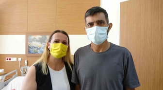 Eşinin böbreği ile hayata tutundu