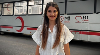Kanseri yenen tıp fakültesi öğrencisi hematoloji servisinde doktor olarak çalışmayı hedefliyor