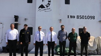 KKTC Başbakanı Üstel, Girne açıklarındaki arama çalışmalarını inceledi