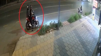 Mersin'de ofis ve iş yerlerine silahlı saldırı: 4 şüpheli tutuklandı, kurşunlama anı kamerada
