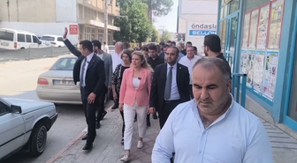 Milletvekili Asu Kaya'ya dert yanan vatandaş: 'Evimde ne kahvaltılık var ne yiyecek var'