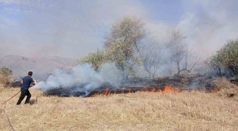 Saraykent’te 150 dönüm arazi yandı