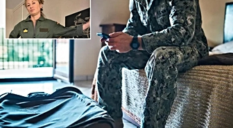 Flört sitesinde tanıştığı kadını iş yerine götürdü, kariyeri bitti