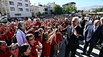 Van ve çevre illerde eğitim öğretim yılı başladı