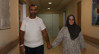 27 yıllık eşinden aldığı böbrekle sağlığına kavuştu