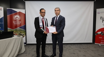 Afyonkarahisar'da 'Kuşatma Altında Beyaz Önlük: Gazze'de Tıp Eğitimini Sürdürmek' konferansı düzenlendi