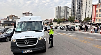 Başkentte jandarma ekiplerinin okul çevrelerindeki denetimleri sürüyor