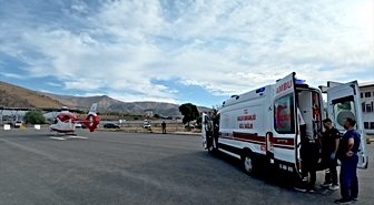 Bitlis'te kalp hastası 1 günlük bebek ambulans helikopterle Van'a sevk edildi