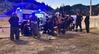 Burdur’da tarım işçilerini taşıyan minibüs devrildi: 9 yaralı