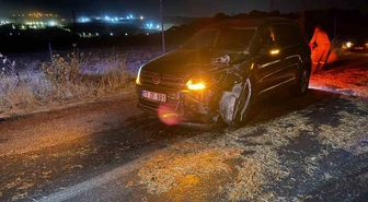 Çan’da otomobil saman yüklü traktöre çarptı: 1 yaralı