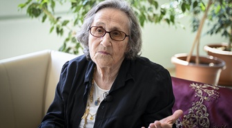 DEVLET KORUMASINDAKİ ÇOCUKLARA ADANAN ÖMÜRLER - Devlet korumasındaki çocuklara 40 yıldır sevgiyle uzanan el şimdilerde Anadolu'daki öğrencilere ulaşıyor