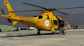 Erzurum'da rahatsızlanan hamile kadın ambulans helikopterle hastaneye kaldırıldı