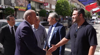 Gürsel Tekin Ümraniye’de tekstil esnafını dinledi