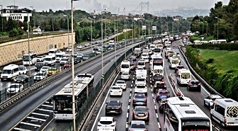 İstanbul'da trafik var mı? SON DAKİKA! 15 Eylül Salı hangi ilçelerde trafik var, hangi yollar kapalı?