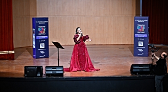 Kahramanmaraş'ta 'Ozanların İzinde, Aşıkların Yolunda-Opera Anadolu'da' gösterisi sahnelendi