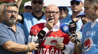 TES-İŞ'ten Milas'taki termik santrallere ilişkin dava öncesi Danıştay önünde açıklama