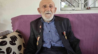 96 yaşındaki Kore Gazisi, hatıralarını gözyaşlarıyla anlattı