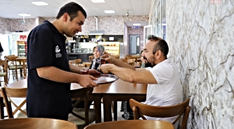 Eskişehir'de 4 özel gereksinimli genç iş hayatına katıldı