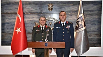 Genelkurmay Başkanı Orgeneral Bayraktaroğlu, Hava Kuvvetleri Komutanı Orgeneral Dalkıran ile görüştü