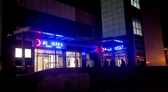 Kars'ta armut ağacından düşen kişi öldü