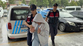 Samsun’da 16 suçtan aranan kadın, jandarmanın kimlik kontrolünde yakalandı