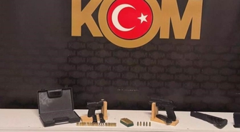 Silah taciri polisten kaçamadı