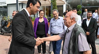 Vali Kartal, merkez mahalle muhtarlarıyla bir araya geldi