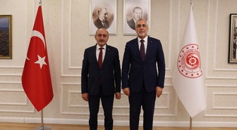 Vedat Işıkhan, Öz Sağlık-İş Genel Başkanı Devlet Sert ile görüştü