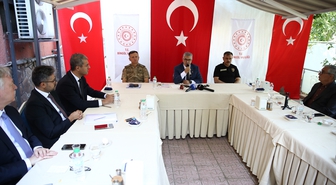 Bingöl Valisi Çelik, basın mensuplarıyla buluştu