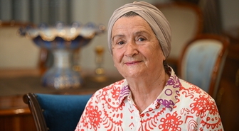 DEVLET KORUMASINDAKİ ÇOCUKLARA ADANAN ÖMÜRLER - Otobüste duyduğu konuşmanın peşinden gitti, 25 yıllık gönüllü annelik başladı
