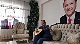 Görme engelli Abdullah, Erdoğan hayranlığını bestesiyle anlattı