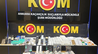 Polatlı'da kaçak cep telefonu ve aksesuar operasyonunda 4 şüpheli yakalandı