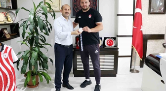 Samsunlu boksör Berat Acar, Akdeniz Oyunları’nda gümüş madalya kazandı