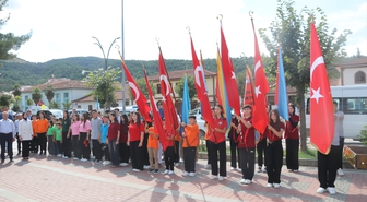 Taşova'da İlköğretim Haftası kutlandı
