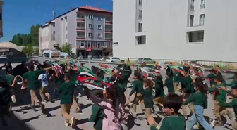 Ağrı’da 'Uçurtmalar Vurulmasın, Gökyüzü Çocuklara Kalsın' etkinliği düzenlendi
