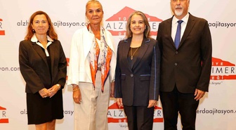 Alzheimer’da yeni tedaviler ve erken tanı çalışmaları anlatıldı