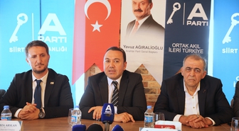 Anahtar Parti'li Keskinkılıç, Siirt'te 78 ilde faaliyet gösterdiklerini söyledi